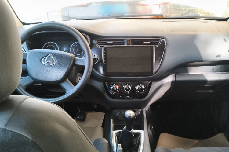 长安凯程 2019款 1.5L欧诺S标准型国VI JL473QG中控内饰7002