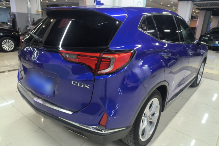 讴歌CDX 2016款 1.5T 两驱尊享版车身外观7