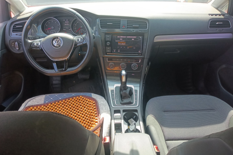 大众 高尔夫 2019款 1.6L 自动舒适型 国V中控内饰7002