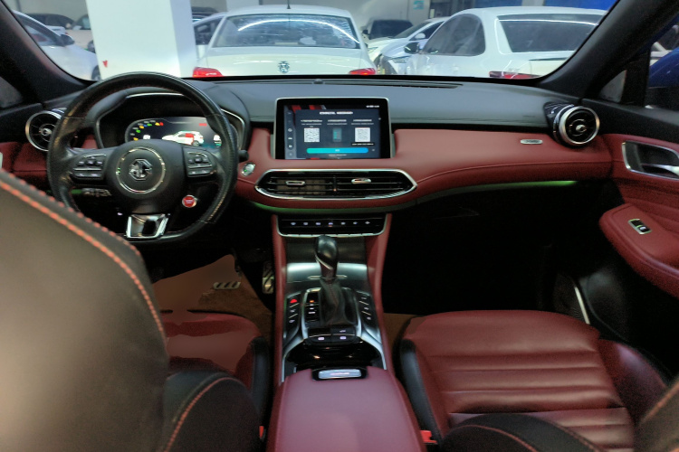 名爵HS 2018款 30T 自动四驱Trophy荷尔蒙超燃版 国V中控内饰12