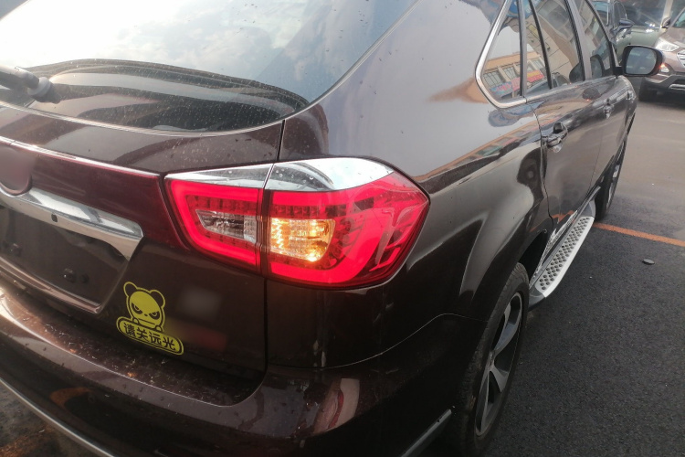 比亚迪S7 2016款 2.0T 自动尊贵型Plus车身外观9