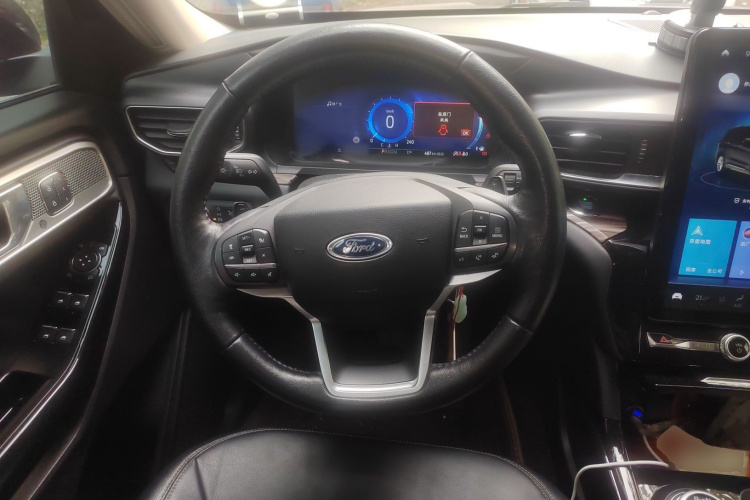 福特 探险者 2020款 EcoBoost 285 四驱钛金版 6座中控内饰13