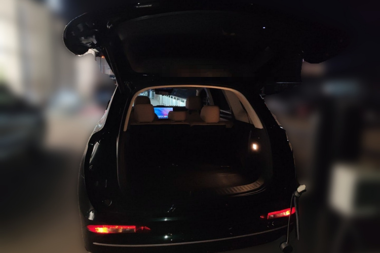 蓝电E5 PLUS 2026款 165km 长续航先享版Ultra 7座中控内饰23