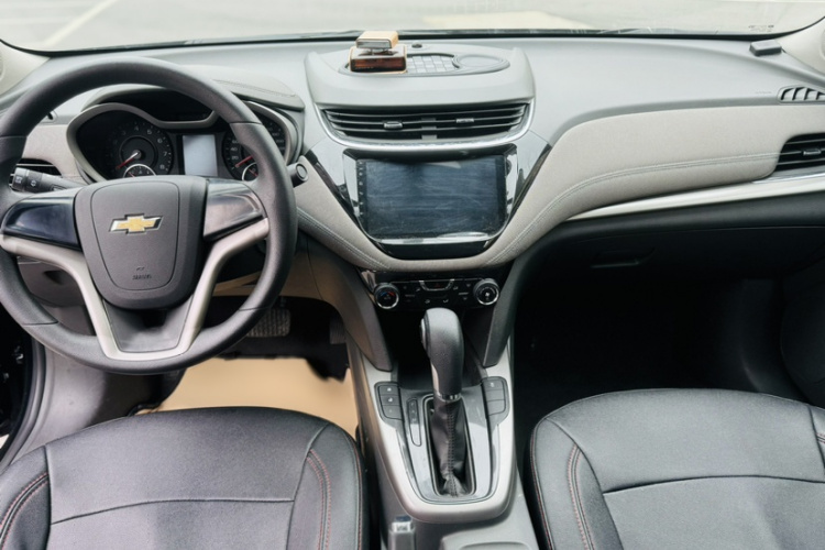 雪佛兰 迈锐宝 2016款 1.6T 自动舒适版车身外观6001