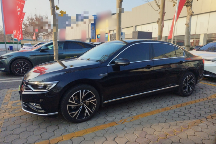 大众 迈腾 2020款 330TSI DSG 豪华型车身外观4