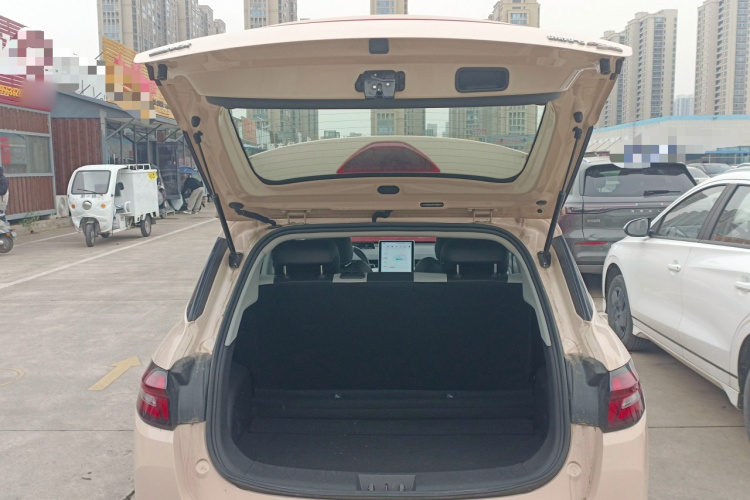 哪吒汽车 哪吒AYA 2023款 401机舱底盘23