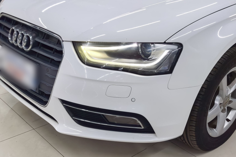 奥迪A4L 2015款 35 TFSI 自动标准型局部细节36