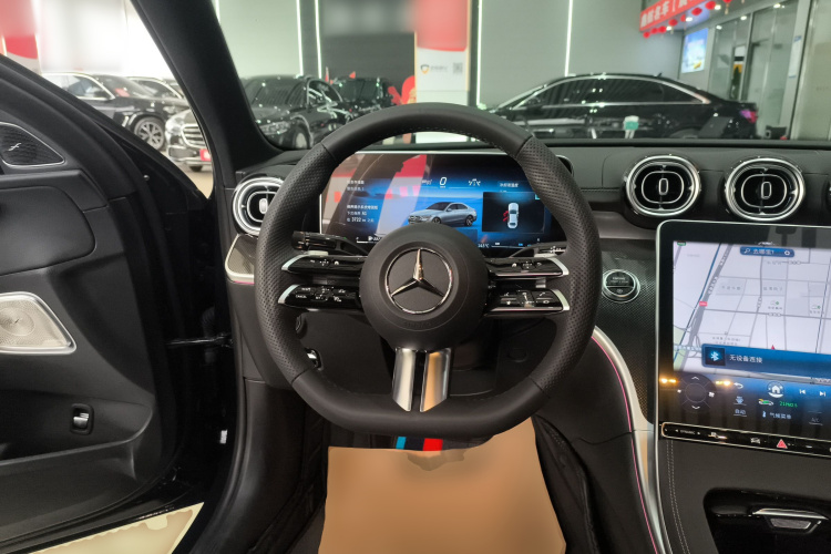 奔驰C级 2024款 改款 C 260 L 皓夜运动版中控内饰13