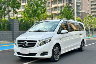 奔驰V级 2017款 V 260 L 尊贵加长版