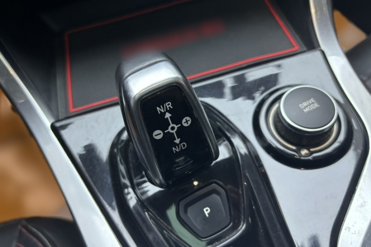 领克01 2017款 2.0T 四驱劲Pro版局部细节18