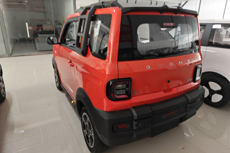 吉利银河 2025款 210km 熊猫骑士车身外观6003