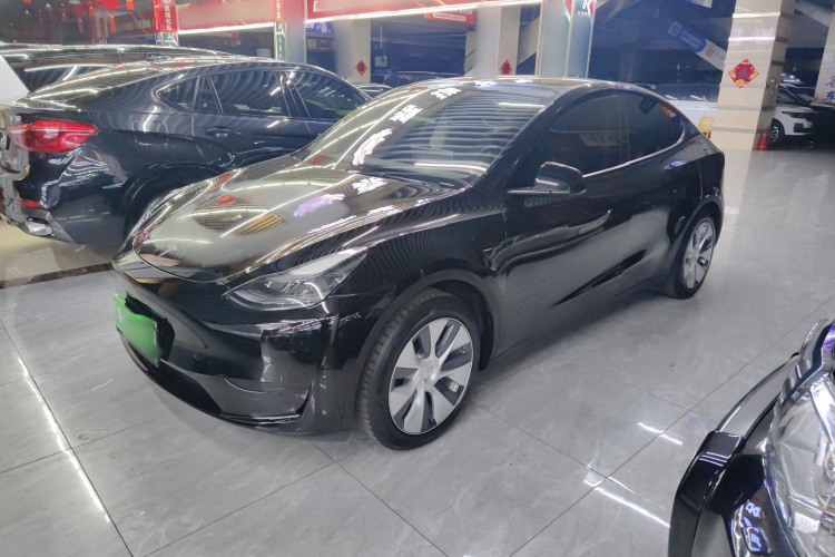 特斯拉 Model Y 2022款 改款 后轮驱动版车身外观4