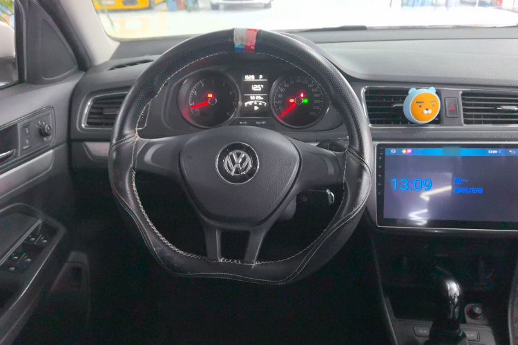 大众 朗逸 2017款 1.6L 自动风尚版中控内饰13