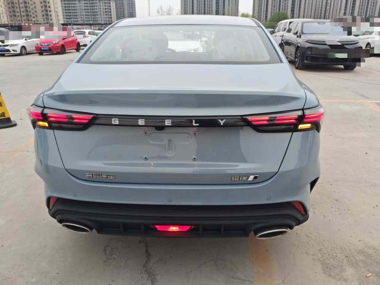 吉利汽车 2024款 缤瑞COOL 1.5T DCT龙腾版(3)