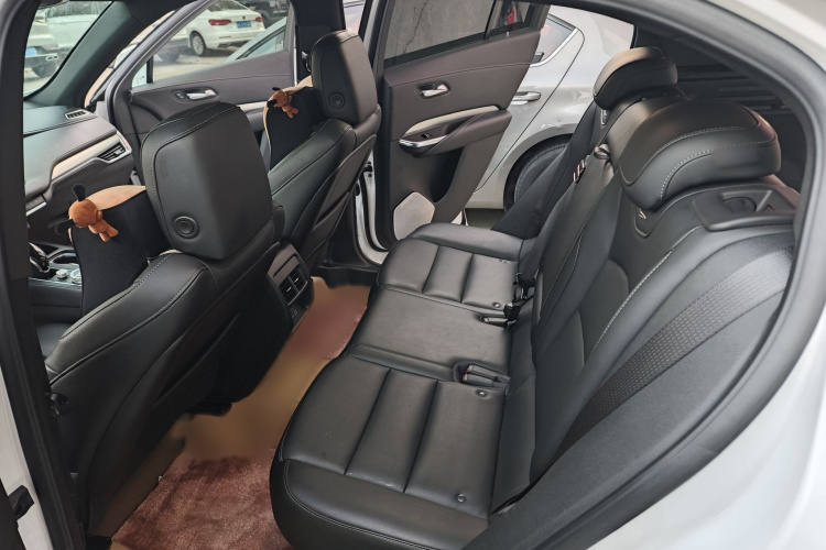 凯迪拉克XT4 2021款 28T 两驱豪华型中控内饰7002