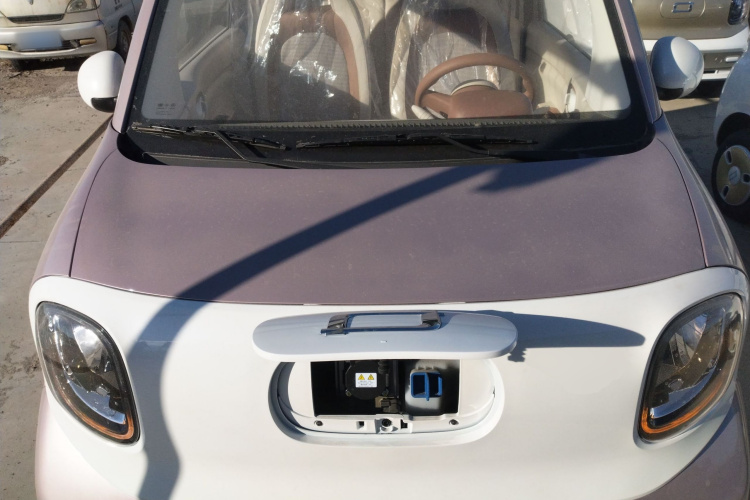 奔腾小马 2026款 222km 萌趣马 Plus机舱底盘24