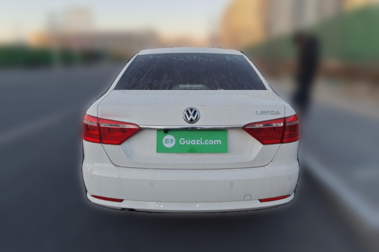 大众 朗逸 2013款 改款经典 1.6L 自动舒适版车身外观6