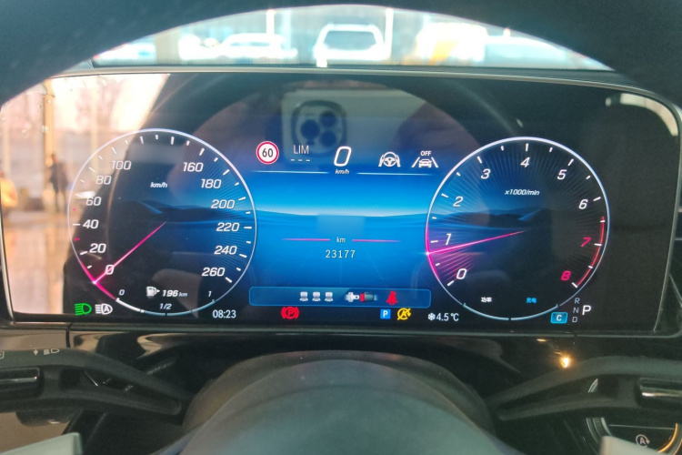 奔驰E级 2024款 E 300 L 豪华型局部细节14