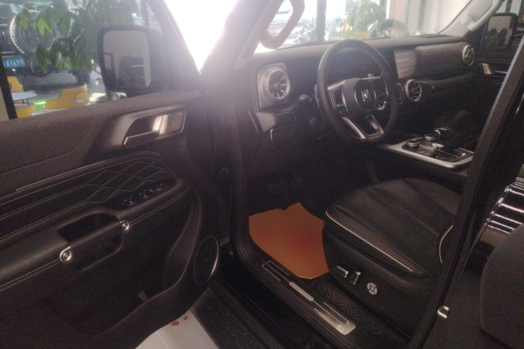 坦克300 2024款 2.0T 征服者中控内饰20