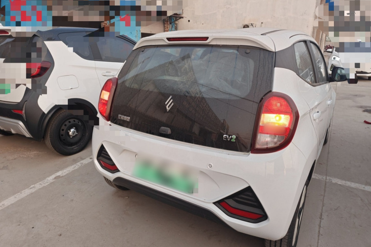 江铃集团新能源 易至EV2 2024款 201km 舒适型车身外观6