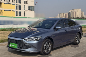 比亚迪 秦PLUS 2024款 荣耀版 DM-i 55KM领先型