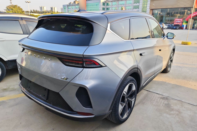 ARCFOX极狐 极狐 阿尔法T(ARCFOX αT) 2021款 653S+ 160kW车身外观6005