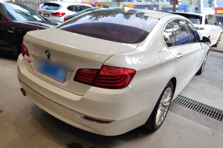 宝马5系 2014款 525Li 豪华设计套装车身外观7