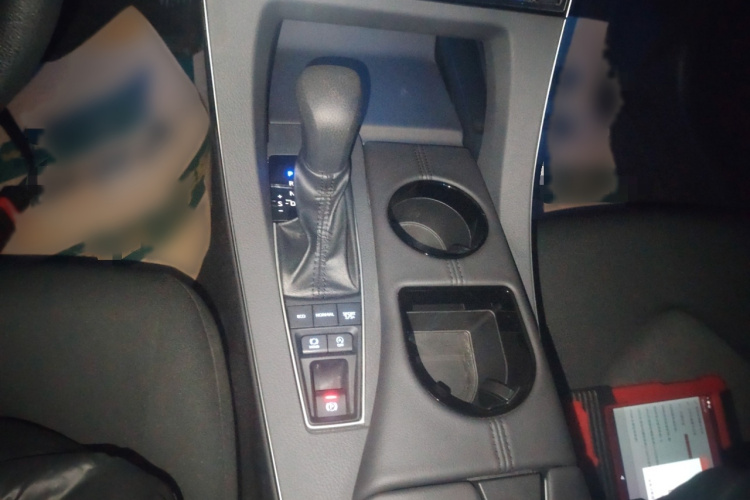 丰田 亚洲龙 2019款 2.5L 进取版 国VI局部细节18