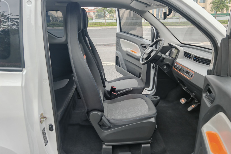 五菱汽车 宏光MINIEV 2022款 自在款 磷酸铁锂中控内饰7007