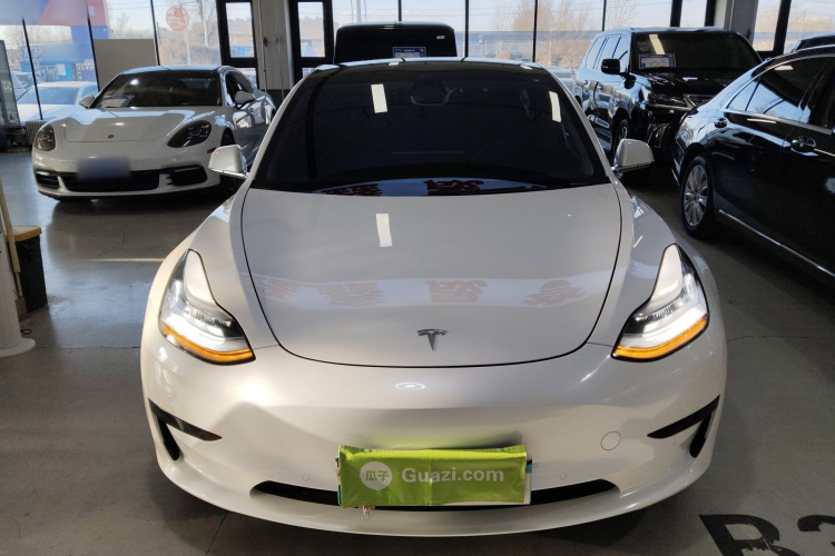 特斯拉 Model 3 2020款 标准续航后驱升级版车身外观2