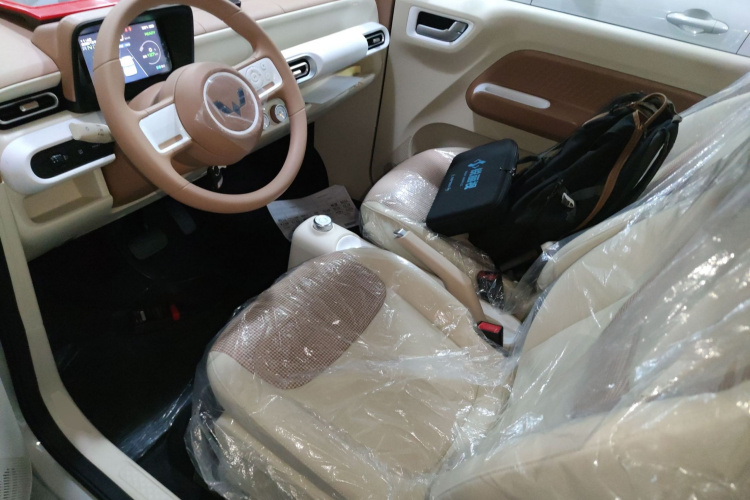 五菱汽车 宏光MINIEV 2024款 第三代 215km 青春版中控内饰19