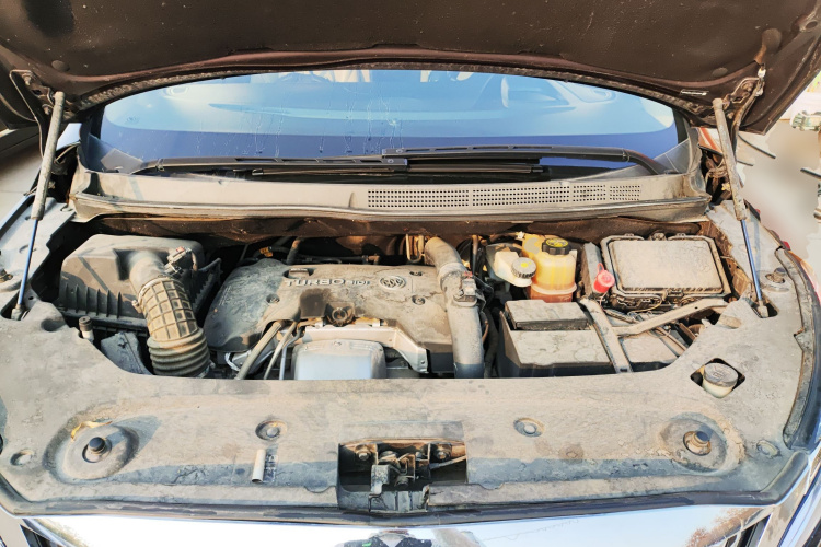 别克GL8 2017款 ES 28T 旗舰型 国V机舱底盘24