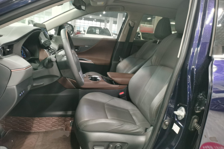 丰田 凌放HARRIER 2022款 双擎 2.5L CVT四驱尊享版中控内饰19