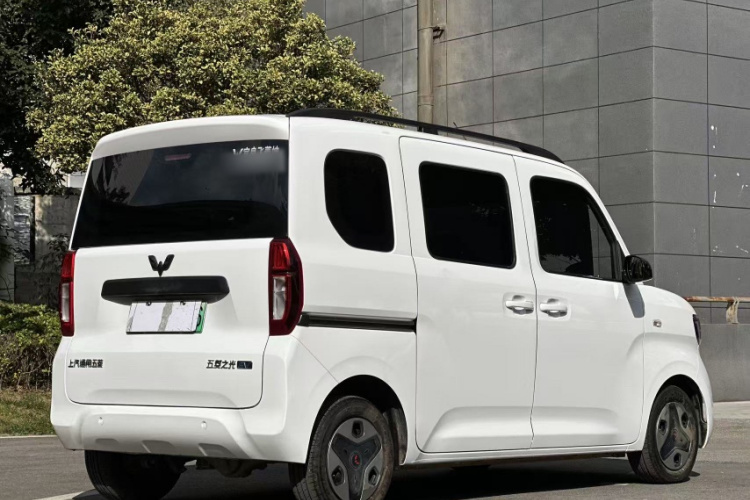 五菱汽车 五菱之光新能源 2025款 201km 舒适型车身外观6006