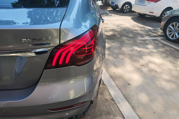 名爵 MG6 2021款 1.5T 自动领潮版车身外观9