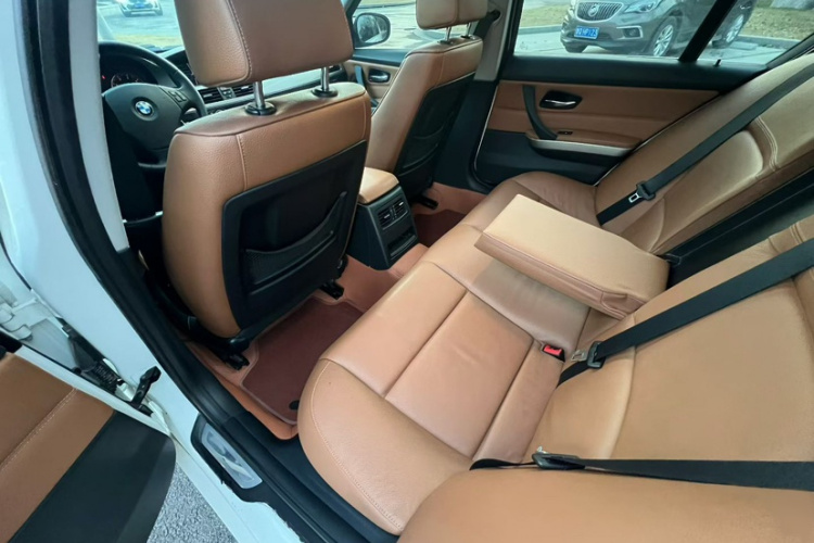 宝马3系(进口) 2010款 320i豪华型中控内饰7004