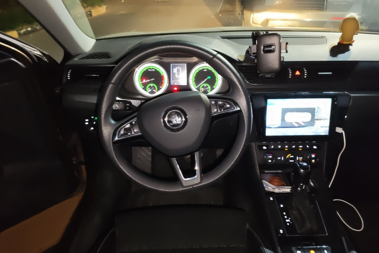 斯柯达 速派 2018款 TSI280 DSG舒适版 国V中控内饰13