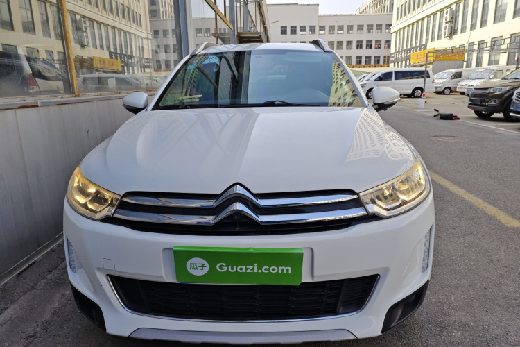 雪铁龙C3-XR 2015款 1.6L 自动先锋型车身外观2