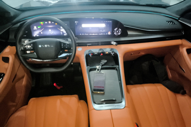 星途凌云 2025款 400T 四驱星尊版中控内饰7002