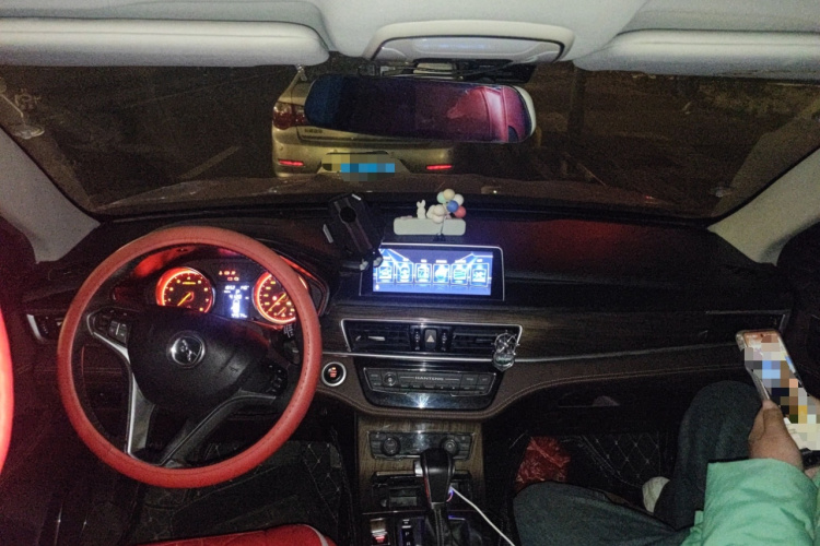 汉腾汽车 汉腾X5 2018款 1.5T CVT豪华版中控内饰12