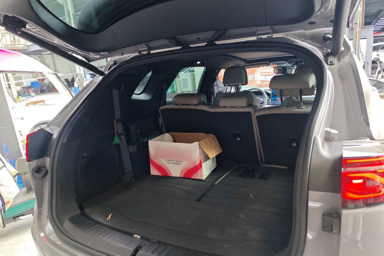 比亚迪 唐新能源 2025款 DM-i 115KM 旗舰型机舱底盘23