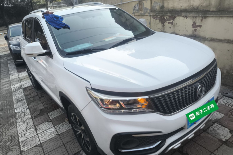 东风风行 景逸X5 2017款 1.6L CVT尊享型车身外观3