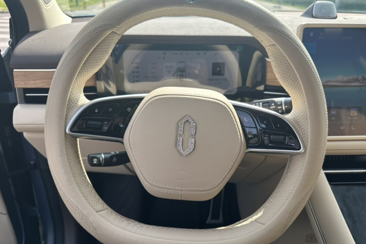 鸿蒙智行 问界M7 2024款 1.5T 后驱Plus版 5座中控内饰7006