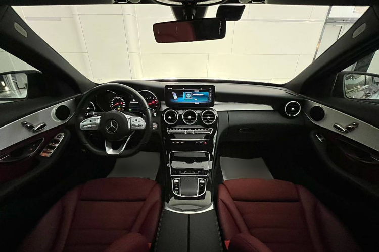 奔驰C级 2019款 C 260 运动版中控内饰7002