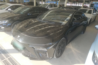 哪吒汽车 哪吒S 2024款 增程 1060 Lite版