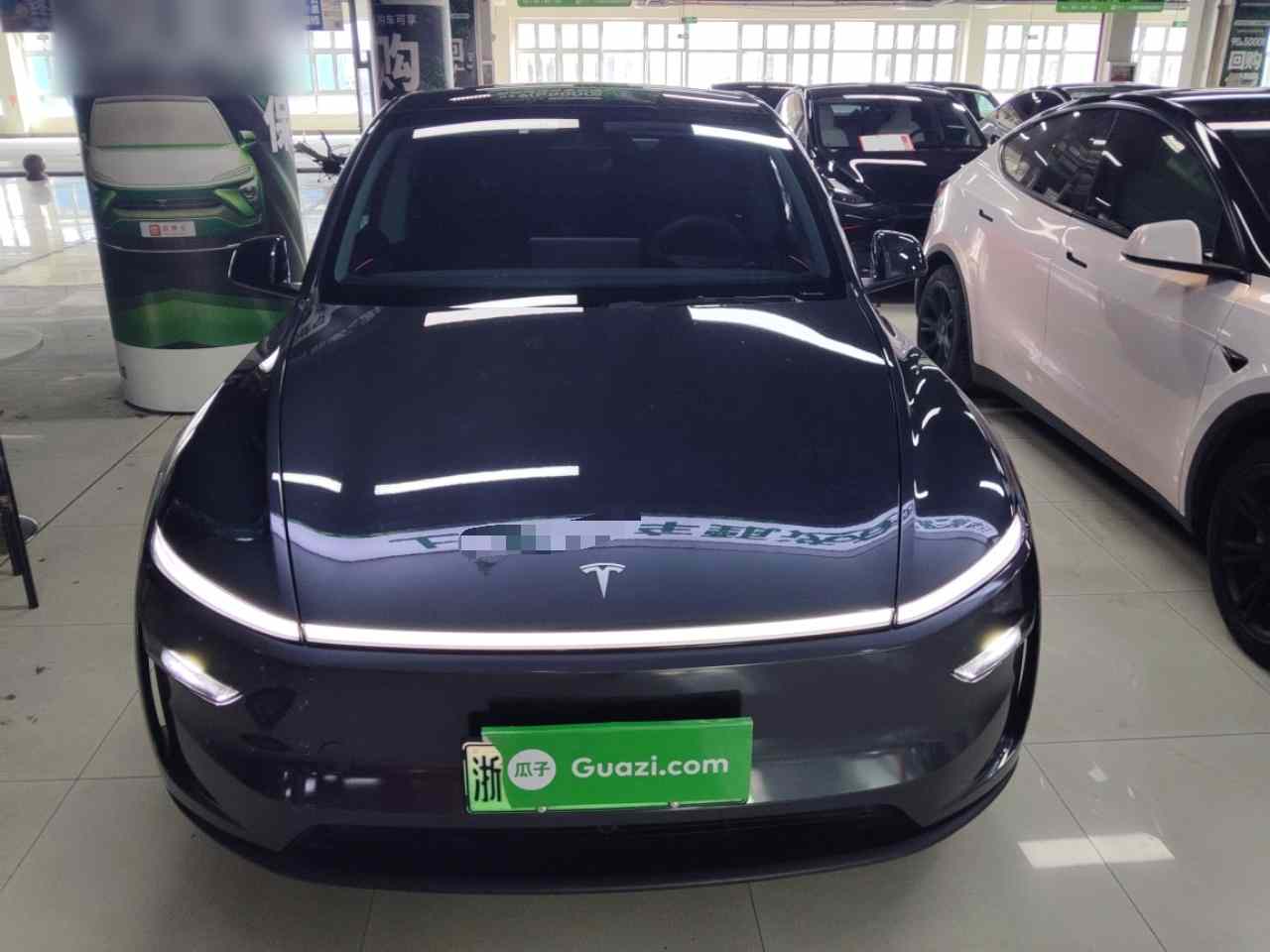 特斯拉 Model Y 2025款 后轮驱动版(1)