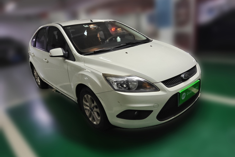 福特 福克斯 2013款 两厢经典 1.8L 自动基本型车身外观6002