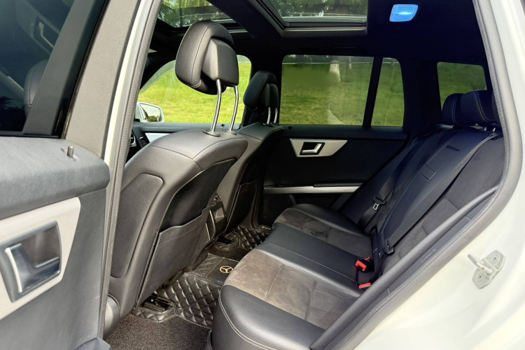 奔驰GLK级 2015款 GLK 260 4MATIC 动感型 极致版中控内饰7003