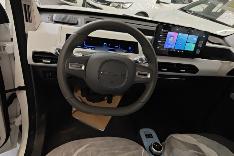 吉利银河 2024款 熊猫mini 200km 耐力熊局部细节13