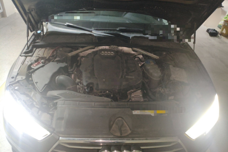 奥迪A4L 2017款 45 TFSI quattro 风尚型局部细节24